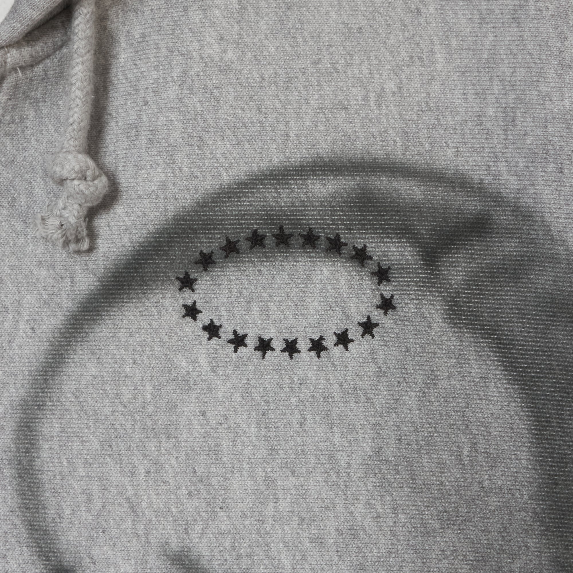 APRO SPRAY ZIP HOODIE